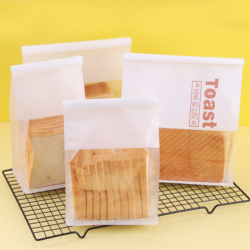 Colorless high-transparent bread bag
