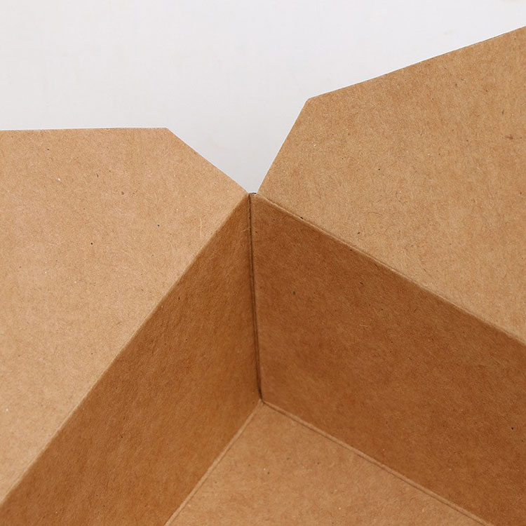 Folding kraft paper snack box