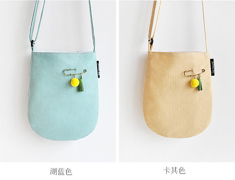 Lovely canvas shoulder slung bag