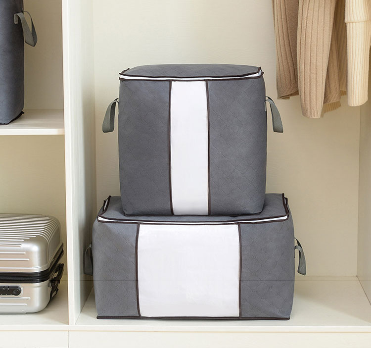 Portable non-woven quilt clothes storage bag