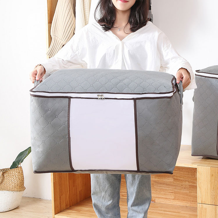 Portable non-woven quilt clothes storage bag